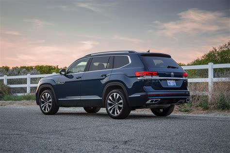 2022 Volkswagen Atlas Review Trims Specs Price New Interior