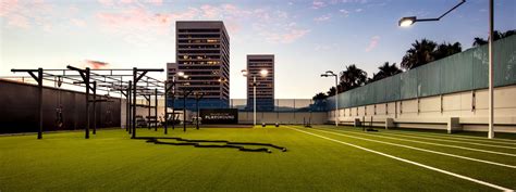 The equinox has reportedly happened 20 times in history, with six happening in the last four years. Sports Club in Los Angeles: Fitness & High-End Gym - Equinox