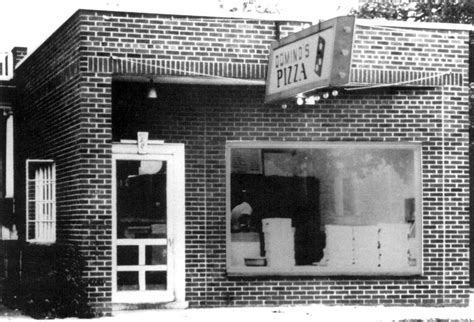 The First Dominos Pizza In 1960s