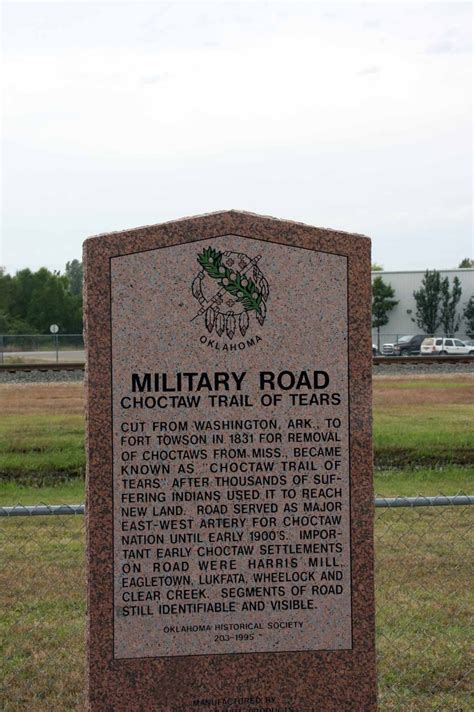 Military Road Choctaw Trail Of Tears Marker Trail Of Tears Native