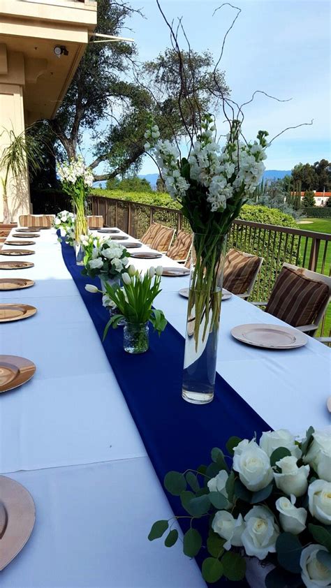 Tall Cylinder Vases With Stock And Curly Willow Tall Cylinder Vases Cylinder Vase White Table