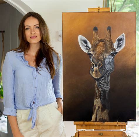 Artist Promotes Wildlife Conservation With Her Awe Inspiring Animal