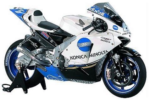 Konica minolta is racing to win. T2M Tamiya 14107 Model Motorbike for Self-Assembly Konika Minolta RC211V 1:12 Scale Tamiya http ...