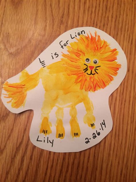 Lion Handprint Preschool Crafts Handprint Crafts Classroom Crafts