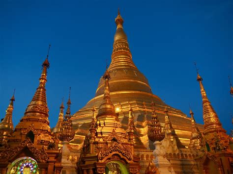 Yangon: One Day in Myanmar's Biggest City - Free Two Roam