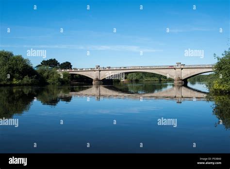 Summer Reflections At Gunthorpe Bridge Nottinghamshire England Uk