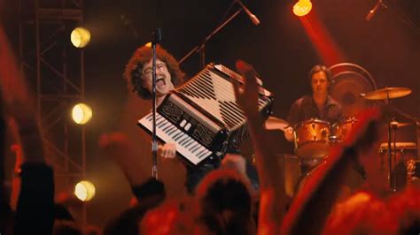 Daniel Radcliffe Transforms Into 'Weird Al' Yankovic in Biopic Teaser