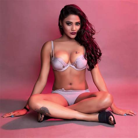 Indian Sexy Celebritys Ruks Khandagale Hot Actress Indian Web Series 21 Porn Pic Eporner