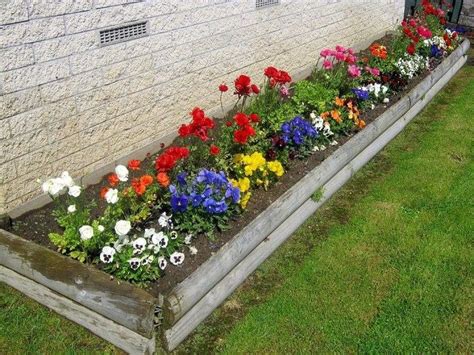 35 Beautiful Flower Beds Design Ideas In Front Of House Magzhouse