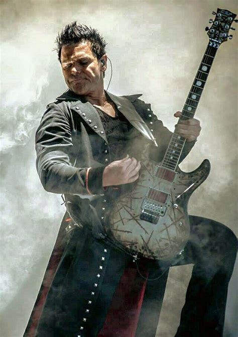 rammstein richard kruspe he s such a badass guitar player he s ridiculously attractive for