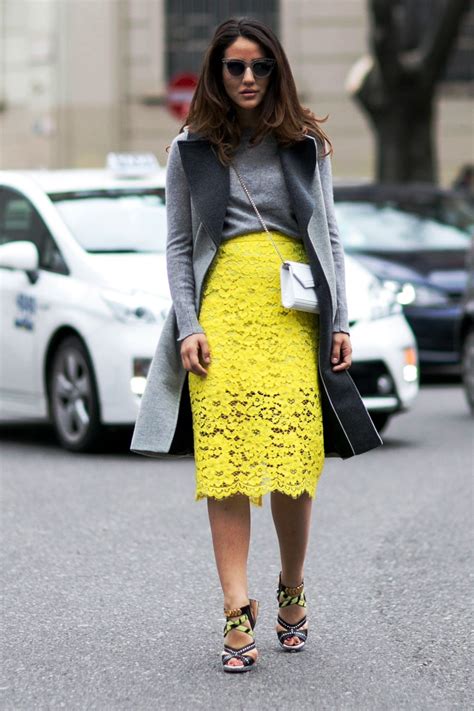 30 Women Street Style Fashion Ideas To Look Pretty