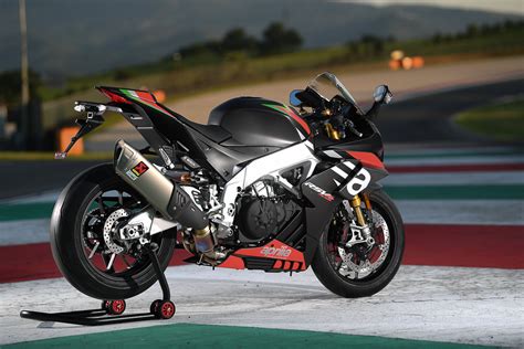 Making its debut in malaysia is the 2021 aprilia rs660, aprilia's offering in the sports middleweight market, with an introductory price of rm59,900. 2020-aprilia-rsv4-1100-factory-price-malaysia-specs-26 ...