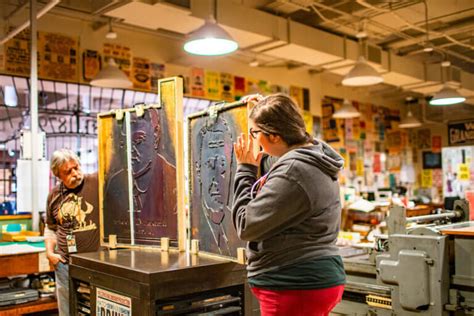 Behind The Scenes In Nashville Hatch Show Print Wander The Map