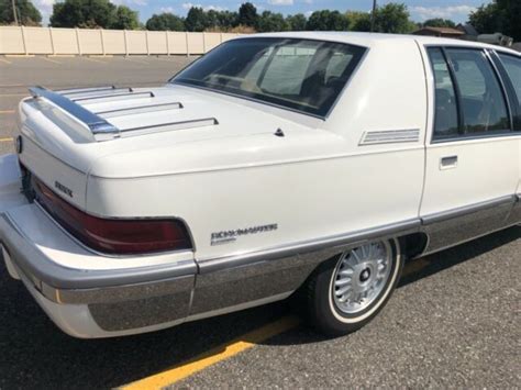 There are two types of camels: 1992 Buick Roadmaster Limited 87K ONE OWNER Montana ...
