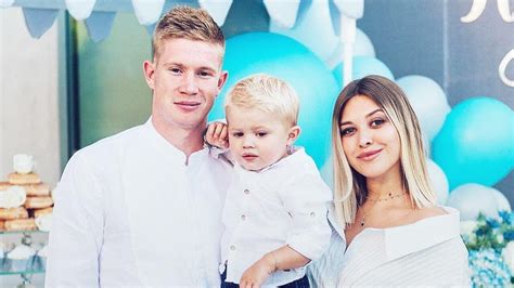 Kevin de bruyne was initially a shy person, but has flourished into one of the world's best updated: Kevin De Bruyne Wife - Michele Lacroix - Welsh Premier