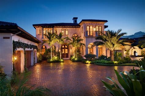 Wall Street Journal Tees Up Most Popular Homes Naples