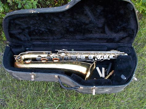 Bundy Baritone Saxophone 1975 1980 Brass Lacquer Reverb