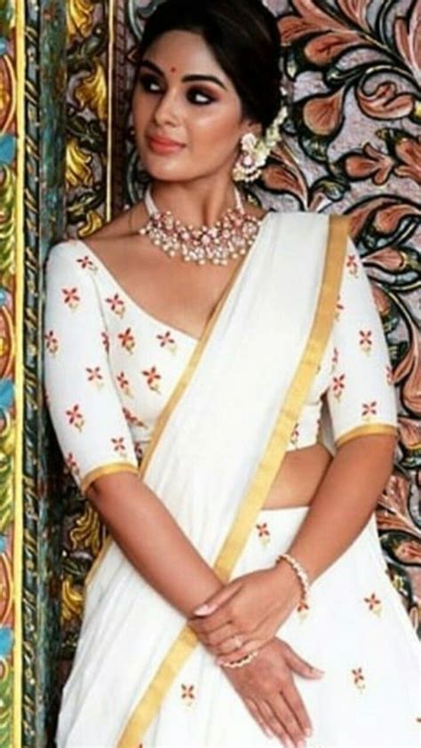 Beautiful Indian Brides Saree Blouse Designs Sari Quick Fashion Saree Moda Fashion Styles