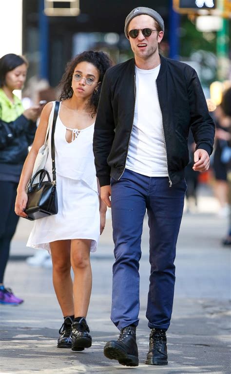 twilight actor robert pattinson and singer fka twigs are engaged