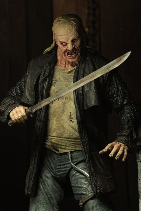 The game will feature a progressive unlock system unified to your account. Friday the 13th - 7" Scale Action Figure - Ultimate 2009 Jason