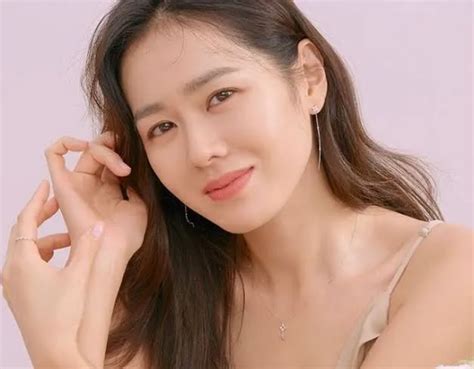 Profil Aktris Cantik Son Ye Jin Womenpedia Id