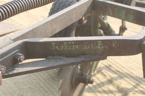 John Deere Model 44 Pull Type Plow Lee Real Estate And Auction Service