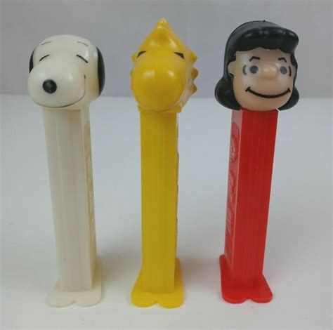 Vintage 1990s Lot Of 3 Peanuts Pez Dispensers Snoopy Woodstock And Lucy