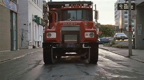 Mack Dm Series In Interstate 60 Episodes Of The Road 2002