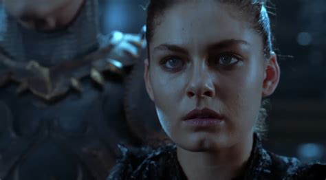 Alexa Davalos In The Man In The High Castle Robots And Dragons