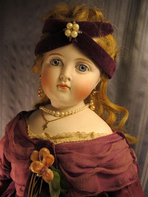 Gorgeous 22 Antique Turned Head Fashion Doll Great Antique