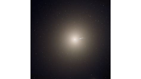 Hubble Acs Images Of Virgo Cluster Galaxies Ngc 4660 Ngc 4458 Ic