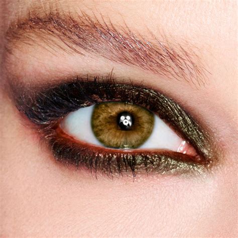 Eyeshadows For Hazel Eyes Most Flattering Makeup Finds Chameleon