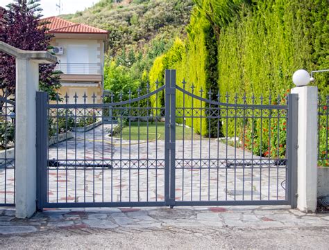 Increase your home's value and your privacy with a new fence through lowe's. About | Big Easy Fences