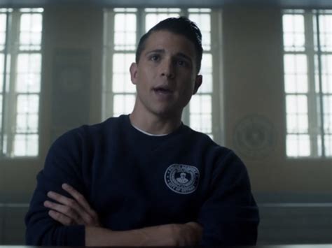 Who Is Luke Garrett On Gotham The Gcpd Rookie Has A Father To Avenge