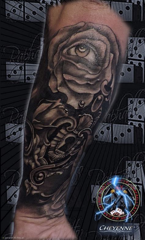 W dzisiejszych czasach bardzo powszechnym i popularnym widokiem zwłaszcza latem są tatuaże męskie na ramieniu. Tatuaż na przedramieniu - Fotoblog gerard130.flog.pl