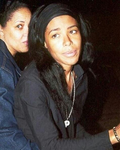 Aaliyah With No Makeup Aaliyah Aaliyah Style Aaliyah Haughton