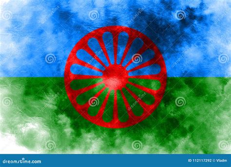 Bandera Romani Del Grunge De La Gente Bandera Gitana Del Humo Stock De
