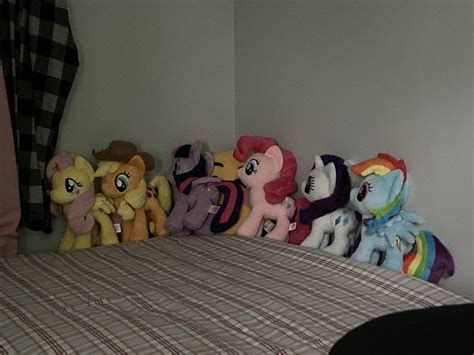 How Many Of Each Of The Mane Six Do You Own Sugarcube Corner Mlp Forums