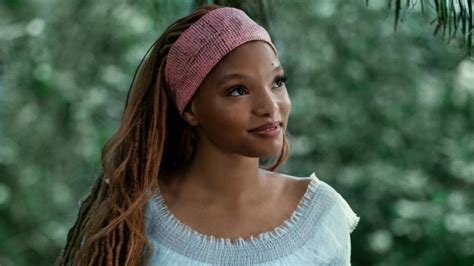 halle bailey s ariel hair looks amazing it better because those little mermaid locs cost six