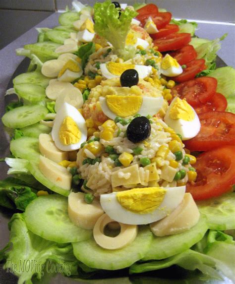 Forms part of the mary ann beinecke decorative. : Salade composée