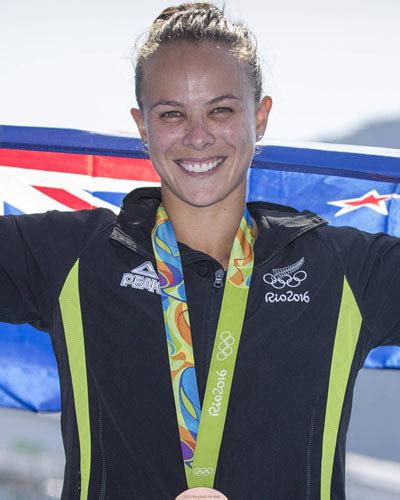 Be sure to see the high resolution photos of lisa's canoe. Lisa Carrington