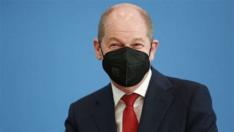 Wenn olaf scholz lächelt, werden seine politischen gegner fuchsteufelswild. Olaf Scholz kontert Markus Söders Schlumpf-Kritik: »Die ...