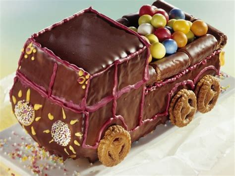 #1 schnelle kuchen für den kindergeburtstag: Kaugummi-Lastwagen zum Kindergeburtstag Rezept | EAT SMARTER