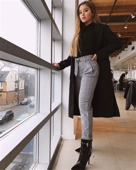 Tessa Brooks On Instagram “me And The 6” Tessa Brooks Fashion Normcore