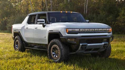 Early 2022 Gmc Hummer Ev Design Had An Avalanche Style Midgate