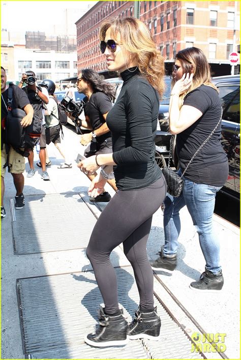 Jennifer Lopez Flaunts Her Best Assets In Nyc Photo Jennifer