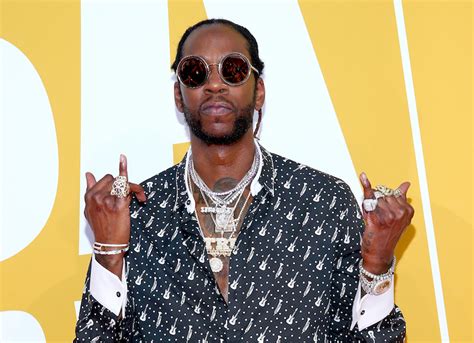 2 Chainz And His Dog Trappy Try The Most Expensivest Cake Video