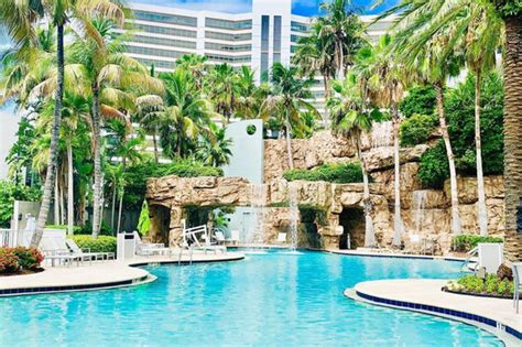 Hyatt Regency Sarasota Pool And Spa Day Pass Sarasota Resortpass