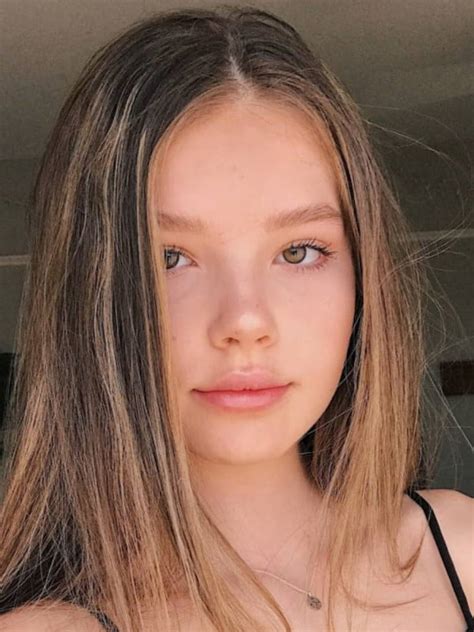 Ellie Thumann Bio Net Worth Youtube Instagram Parents Siblings