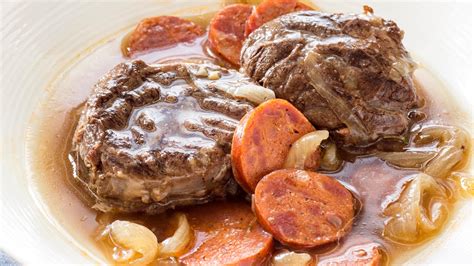 A steakhouse quality meal in the comfort of your own home. Sauce For Beef Tenderloin Atk / Quaker Oatmeal Prize Winning Meat Loaf Recipe Recipes Stuffed ...